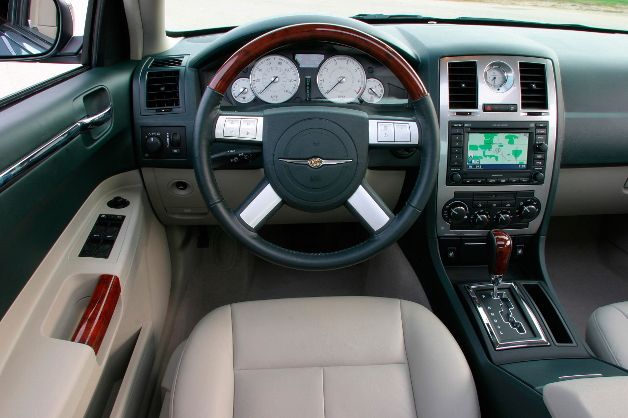 Chrysler 300c hemi review